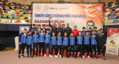 Kayserili güreşçiler madalyalara ambargo koydu
