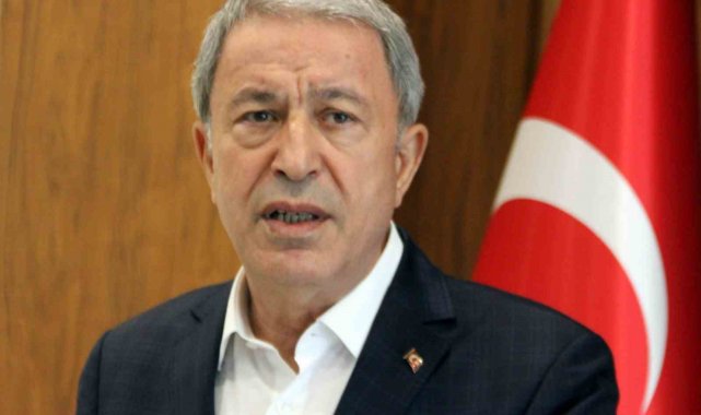 Milli Savunma Bakanı Akar: "Zeytin Dalı ve Fırat Kalkanı bölgelerinde 10 terörist etkisiz hale getirildi"