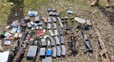 MSB: "Irak'ın kuzeyinde Pençe-Kilit operasyon bölgesinde dün etkisiz hale getirilen 3 teröristle birlikte silah ve mühimmat da ele geçirildi."