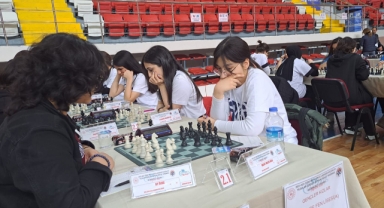 Okul Sporları Satranç Grup Müsabakaları Karaman’da Başladı