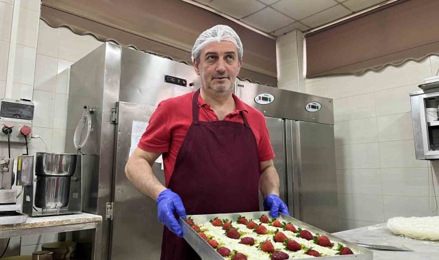 Ramazan'ın vazgeçilmezi 'Güllaç'ın püf noktaları: "Şeker oranı iyi ayarlanmalı"