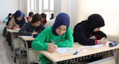 Sivas'ta HEDEF Projesi kapsamında sınav yapıldı