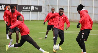 Sivasspor, Giresunspor maçına 3 puan parolasıyla hazırlanıyor