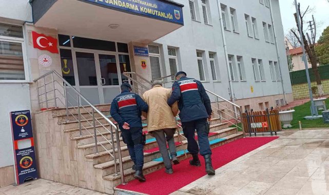 Yozgat'ta adam öldürme suçundan aranan 2 firari hükümlü yakalandı