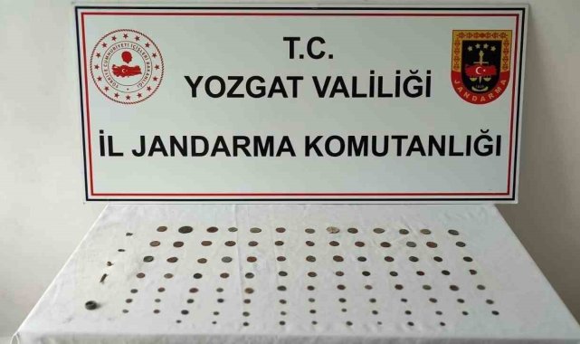 Yozgat'ta tarihi eser operasyonunda 100 sikke ele geçirildi