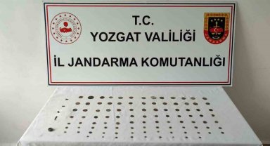 Yozgat'ta tarihi eser operasyonunda 100 sikke ele geçirildi