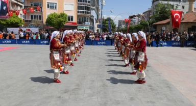 19 Mayıs Atatürk’ü Anma Gençlik Ve Spor Bayramı Törenlerle Kutlandı