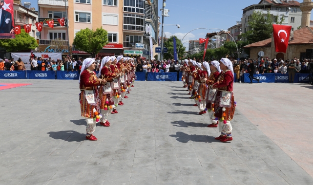 19 Mayıs Atatürk’ü Anma Gençlik Ve Spor Bayramı Törenlerle Kutlandı