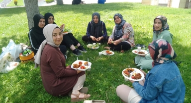 Depremzede Vatandaşlara Karaman Lezzetleri Tanıtıldı