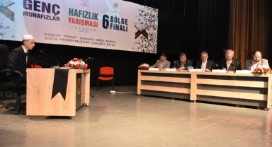 Genç Hafızlar Türkiye Finali İçin Yarıştı
