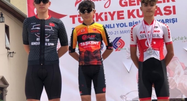 Karamanlı Bisikletçiler Balıkesir'de Boş Geçmedi