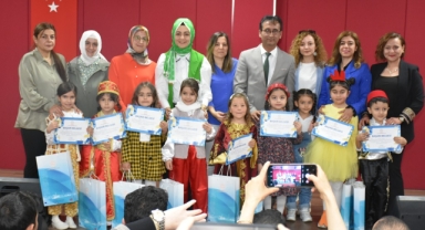 Küçük Öğrenciler Masallarını Büyükler İçin Anlattı