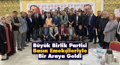 Mesut Soyfidan: 1 dakikalık vereceğimiz oy 5 senemize mâl olmasın