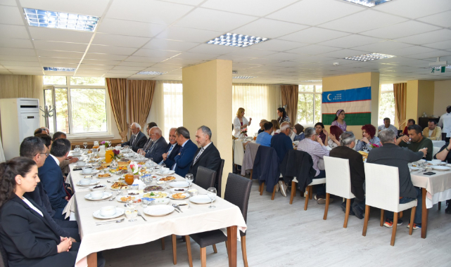 BAHAR BİLİM KAMPI’NA KATILAN ÖĞRENCİLERLE BULUŞTULAR