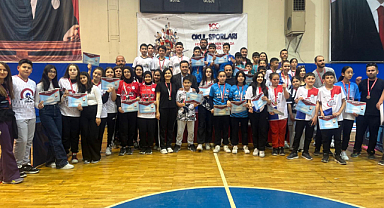 16 okul arasında 2. olarak büyük bir başarıya imza attı.