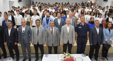 Asırlar Öncesinin Zaferi, Genç Yüreklerde Yankılandı