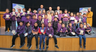 Şair ve Yazar Kamil Uğurlu, Dr. Sadık Ahmet İlkokulu Öğrencileriyle Buluştu “Daima Kitapla Projesi” kapsamında öğrenciler okudukları yazarlarla bir araya geliyor.