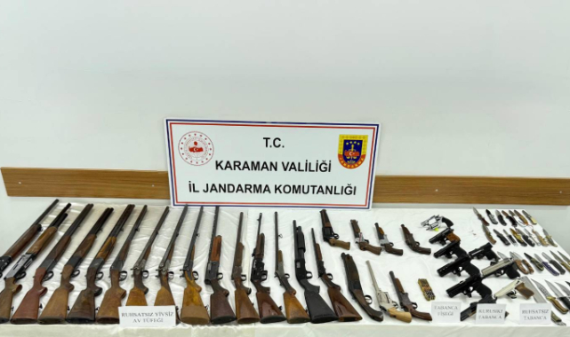 Çok Sayıda Ruhsatsız Silah ve Kaçak Alkol Ele Geçirildi